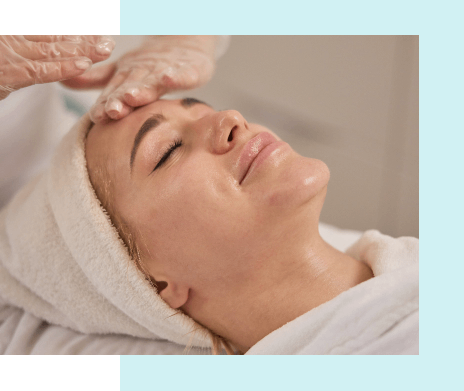 Middle aged woman treatment bodeze spa